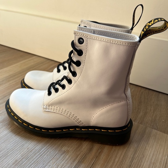Dr.Martens Women's White leather Boots, doc martens, DOC’s, 1460 combat boots - Picture 5 of 11
